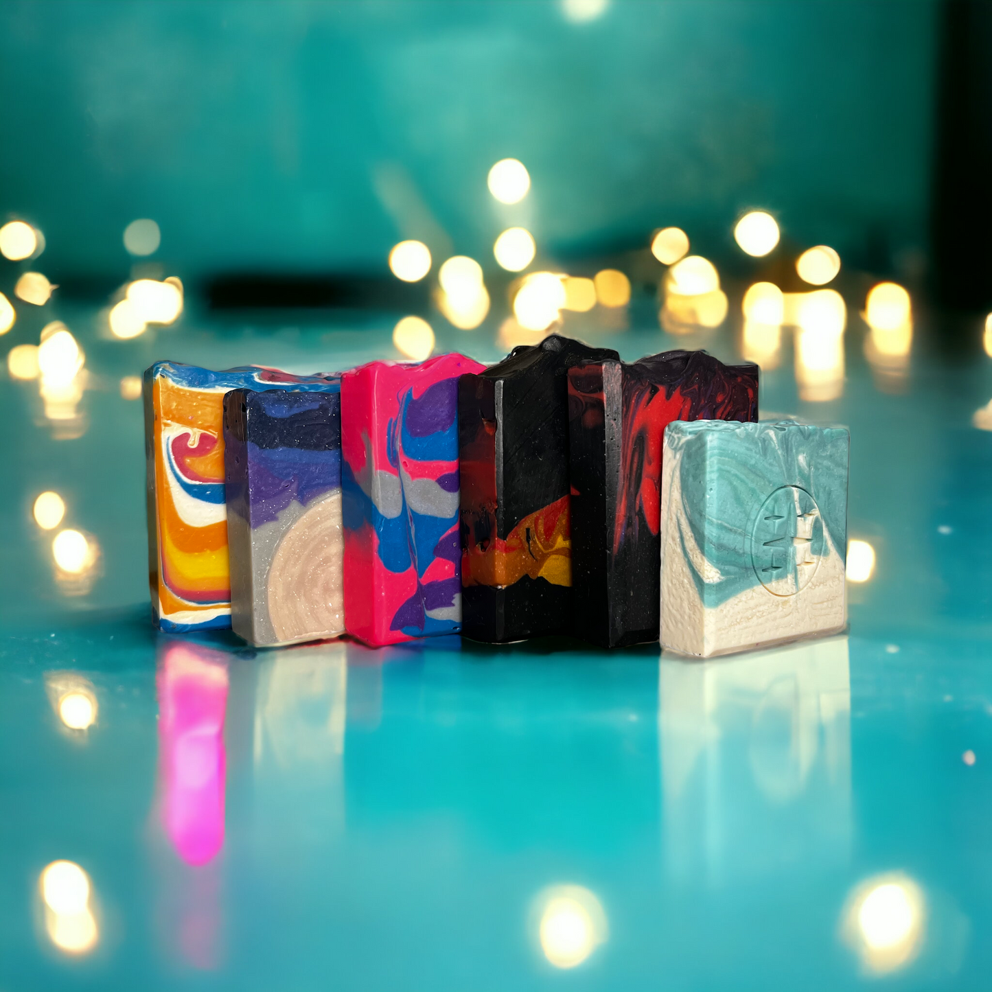 Limited Edition: The SHINee World Set (6 Bars)